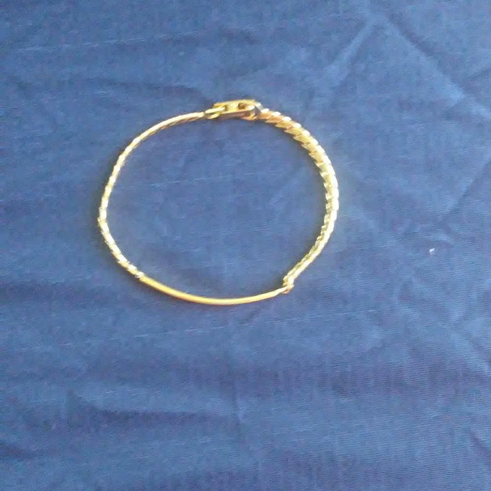 Simple gold braclet - Picture 4 of 4